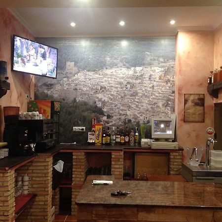 Hostal D'Ernes Alcala del Jucar Exteriér fotografie